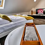 Na Mysliwskiej Z 3 Sypialniami - 5d Appartamento *