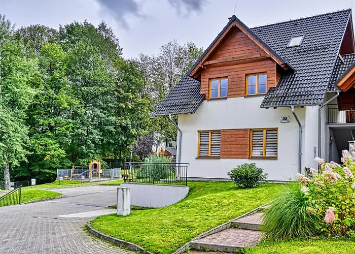 Na Mysliwskiej Z 3 Sypialniami - 5d Appartamento Karpacz